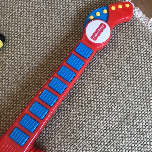 Fisher Price Guitar with microphone - Picture 6 of 10